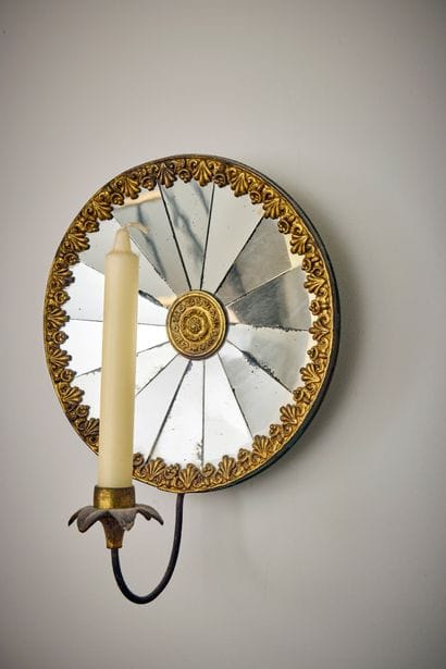 Paire d'appliques en tôle à un bras de lumière...