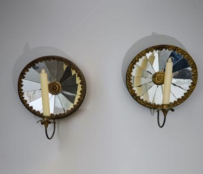 Paire d'appliques en tôle à un bras de lumière...