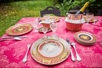 ROSENTHAL Partie de service en porcelaine...