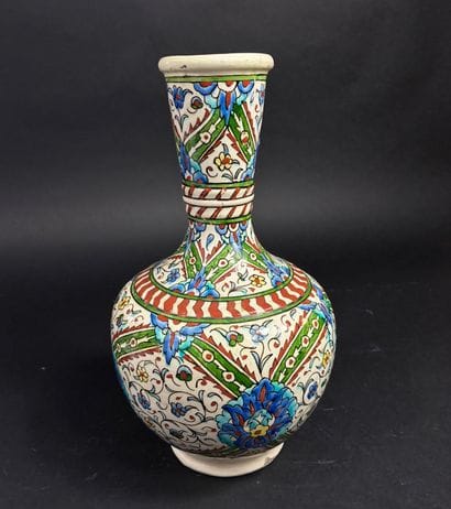 Vase bouteille Ottoman
Pâte siliceuse à décor...