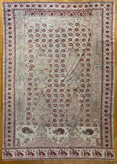 Grande tenture kalamkari aux cyprès, paons,...