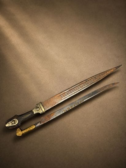 Un kindjal caucasien et une flissa algérienne
Acier,...