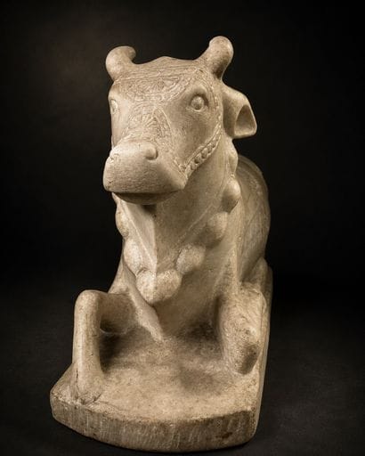 Sculpture du taureau sacré Nandi, véhicule...