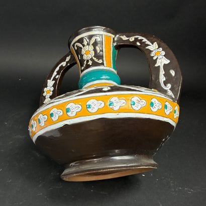 Vase en céramique de Nabeul à anse double...