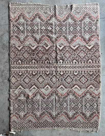Grand tapis Tunisien
Nord Atlas, Afrique...