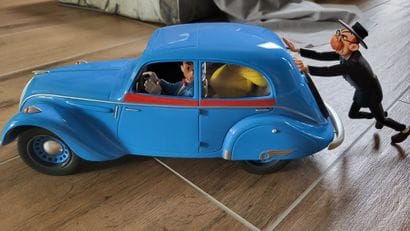 Gil Joudan - Aroutcheff: The Blue Peugeot...