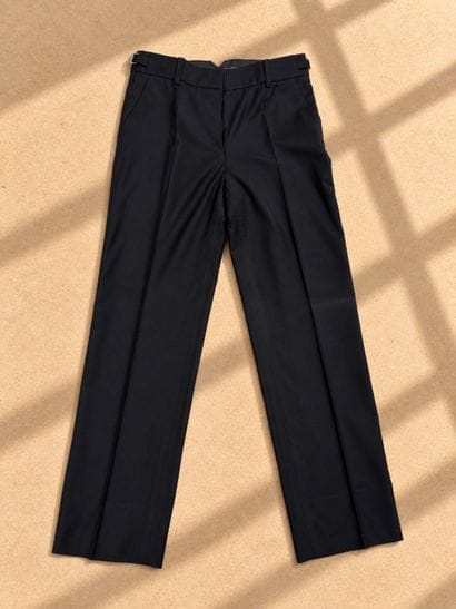 LOUIS VUITTON. 
Pantalon de tailleur. (Taille...
