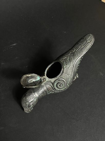 STATUETTE D’OISEAU
en bronze
Dans le style...