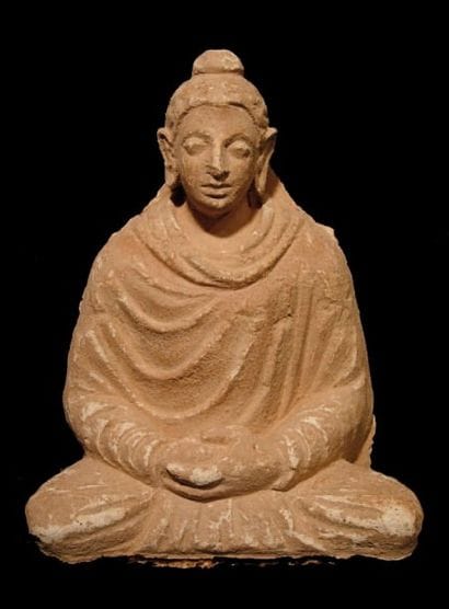 Bouddha en méditation. En stuc. H : 29 c...