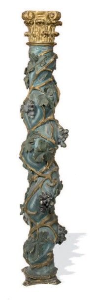Colonne torsadée en bois polychrome et or,...