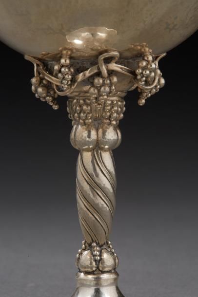GEORG JENSEN (1866-1935)

Rare coupe à compote...