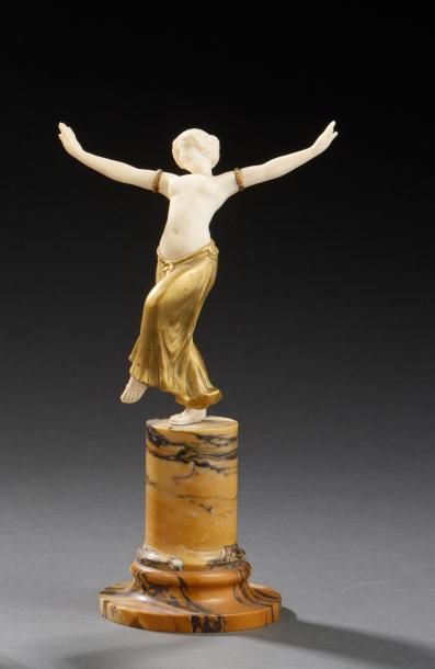 L.BARTHELEMY (XIX-XXème)

*Sculpture chryséléphantine...