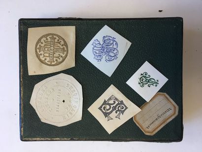 Lot de timbres en vrac