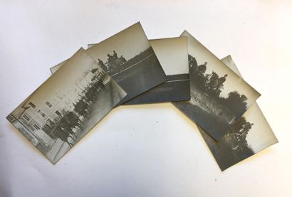 Ensemble de cartes postales et photograp...