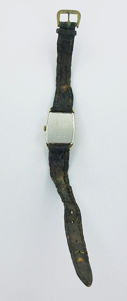 A. BARTHELAY.
Metal watch with a gradient-colored...
