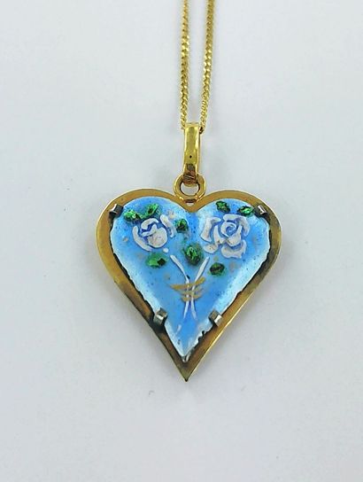 750-th gold heart medallion with enamel.
With...