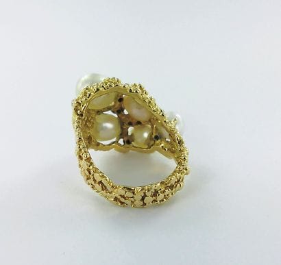 GILBERT ALBERT.
750-th gold ring set with...