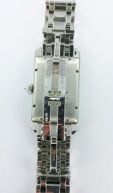 CARTIER Tank Américaine.
750-thousandths...