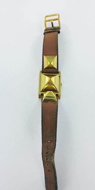 HERMES, Médor.
Steel watch on a leather strap...