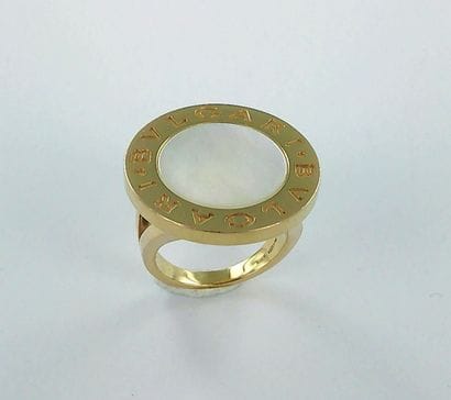 BULGARI.
Bague or 750 millièmes sur fond...