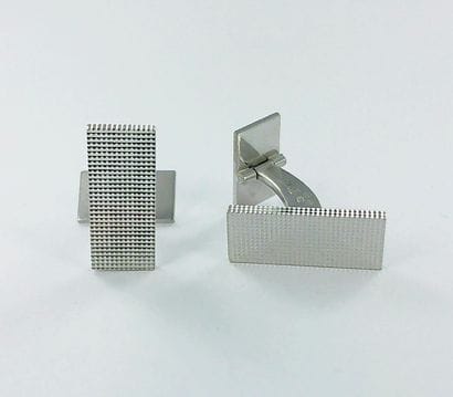PIAGET.
Paire de boutons de manchettes or...