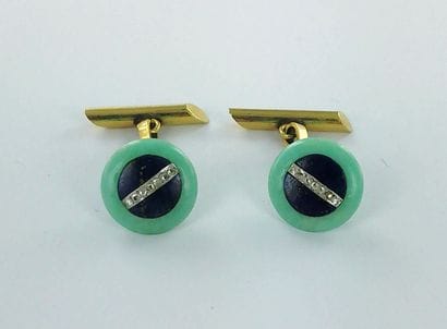 Paire de boutons de manchettes or 750 millièmes,...