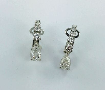 Paire de pendants d'oreilles or gris 750...