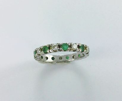 750-thousandth white gold American wedding...