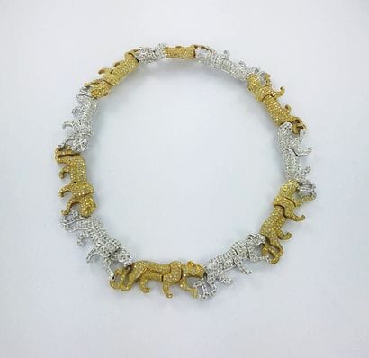 Collier à motifs de panthères or gris et...