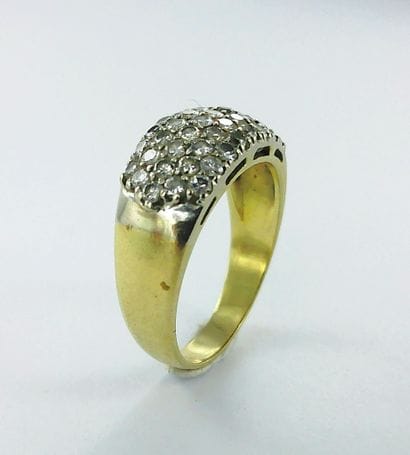 Bague or 750 millièmes sertie de diamants...