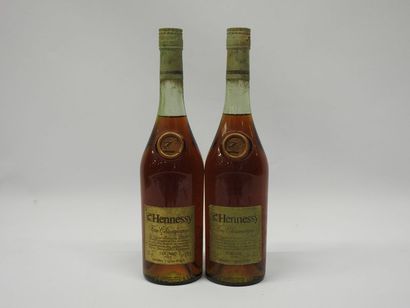 2 B COGNAC FINE CHAMPAGNE V.S.O.P NM Hennessy...