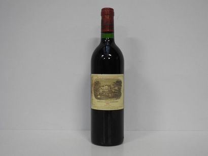 1 B CHÂTEAU LAFITE ROTHSCHILD 1982 GCC1 Pauillac...
