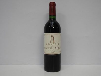 1 B CHÂTEAU LATOUR 1983 GCC1 Pauillac (étiquette...