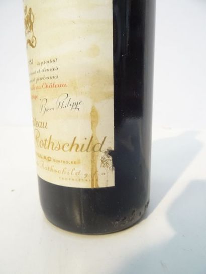 1 B CHÂTEAU MOUTON ROTHSCHILD 1981 GCC1 Pauillac...