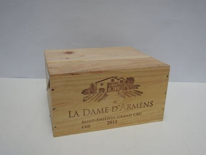 6 B LA DAME D'ARMENS (Caisse Bois d'origine)...