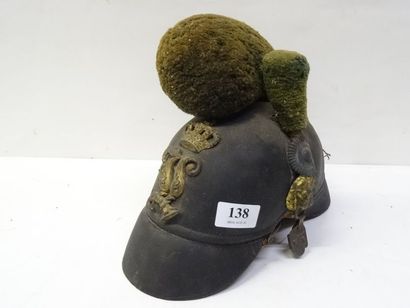 Casque à chenille de sous-officier de Chasseur...
