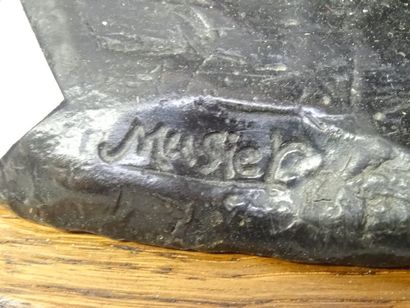 MUSIER (marqué sur la terrasse), Sculpture...