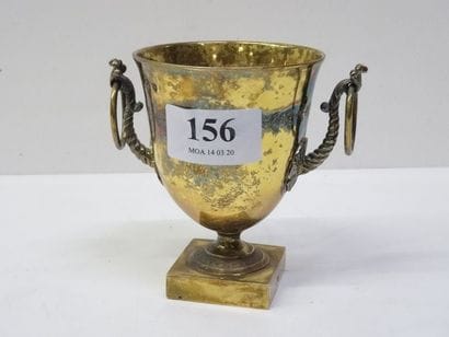 Petite coupe à anses en vermeil, époque Empire...