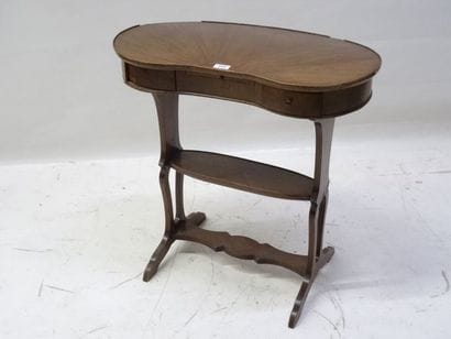 Table rognon en bois de placage, piètement...