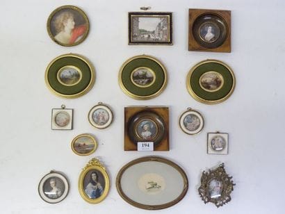 16 miniatures principalement modernes