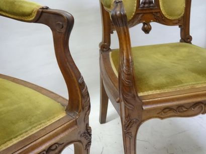 Paire de fauteuils de style Art Nouveau,...