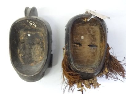 2 masques de la sagesse, hauteur : 33 cm...