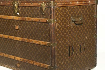 LOUIS VUITTON, Paris CIRCA 1910 - MALLE COURRIER,...