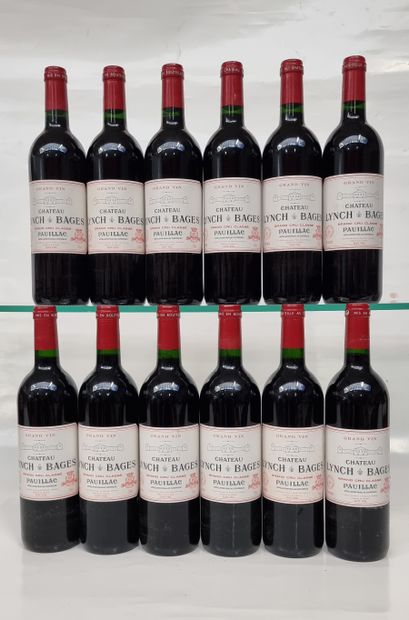 12 B CHÂTEAU LYNCH-BAGES (Caisse Bois d'origine...