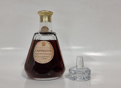 1 B COGNAC FINE CHAMPAGNE NAPOLEON NM Courvoisier...