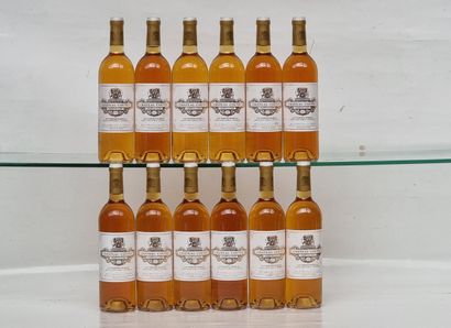 12 B CHÂTEAU COUTET (Caisse Bois d'origine)...
