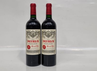 2 B PETRUS 2002 Pomerol (état parfait)