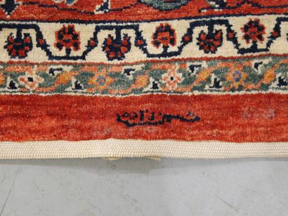 Tapis persan Kashkouli à fond ivoire, 238...