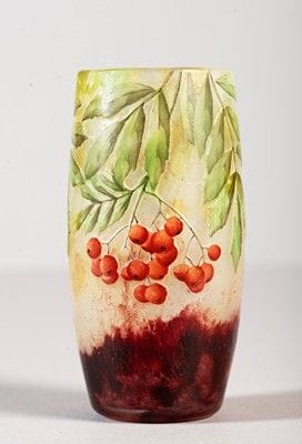 DAUM Nancy

Branches de cerisier en fruit,

Vase...