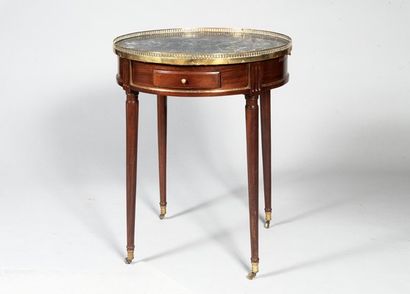 Table bouillotte et son bouchon (cuir et...